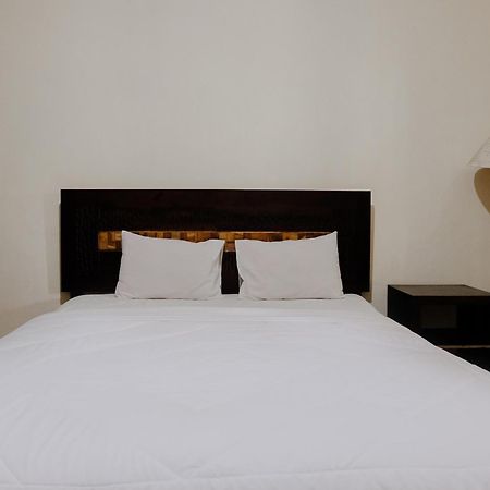 Hotel Mahkota Plengkung By Ecommerceloka Баньюванги Номер фото