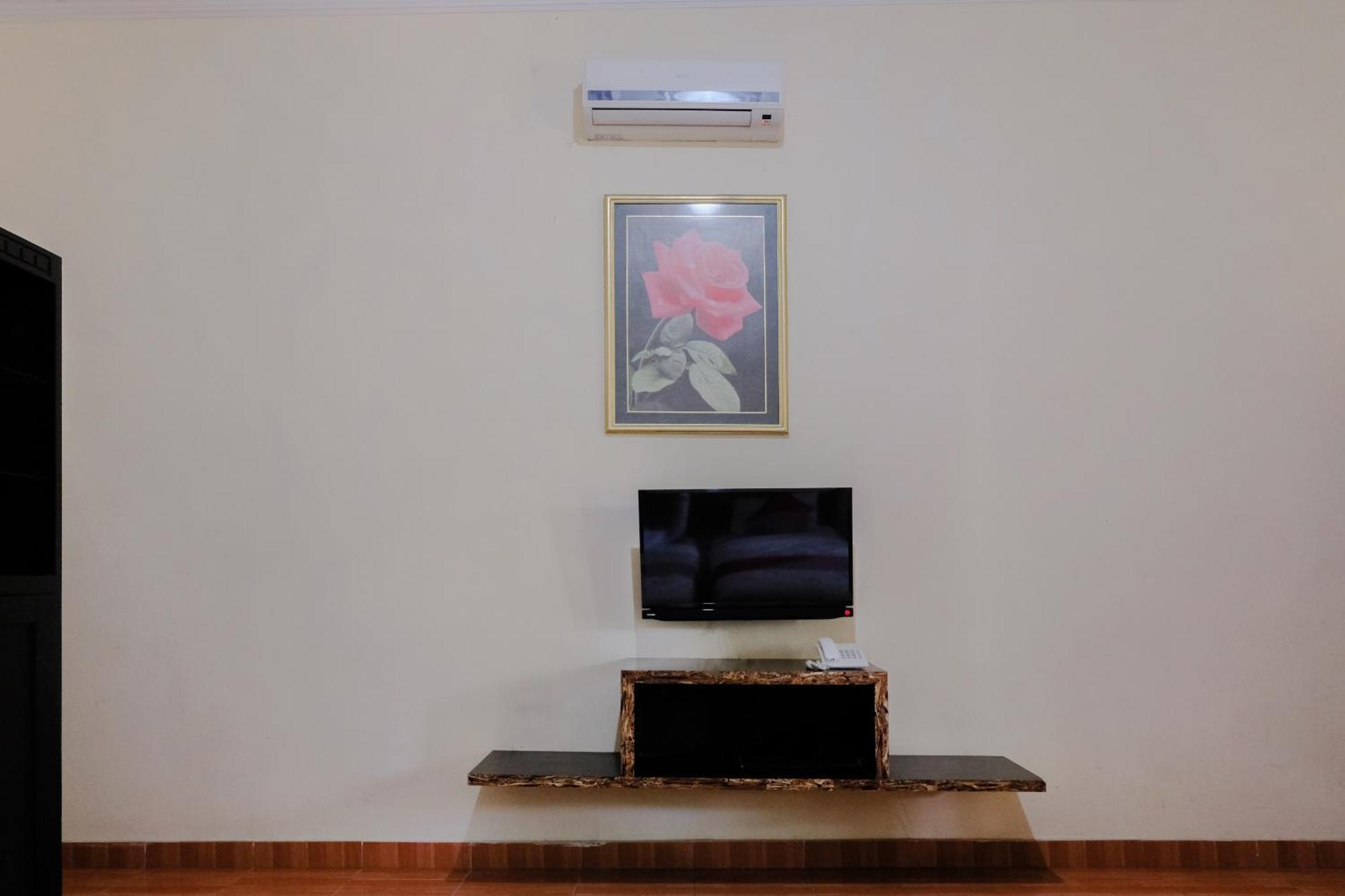 Hotel Mahkota Plengkung By Ecommerceloka Баньюванги Экстерьер фото